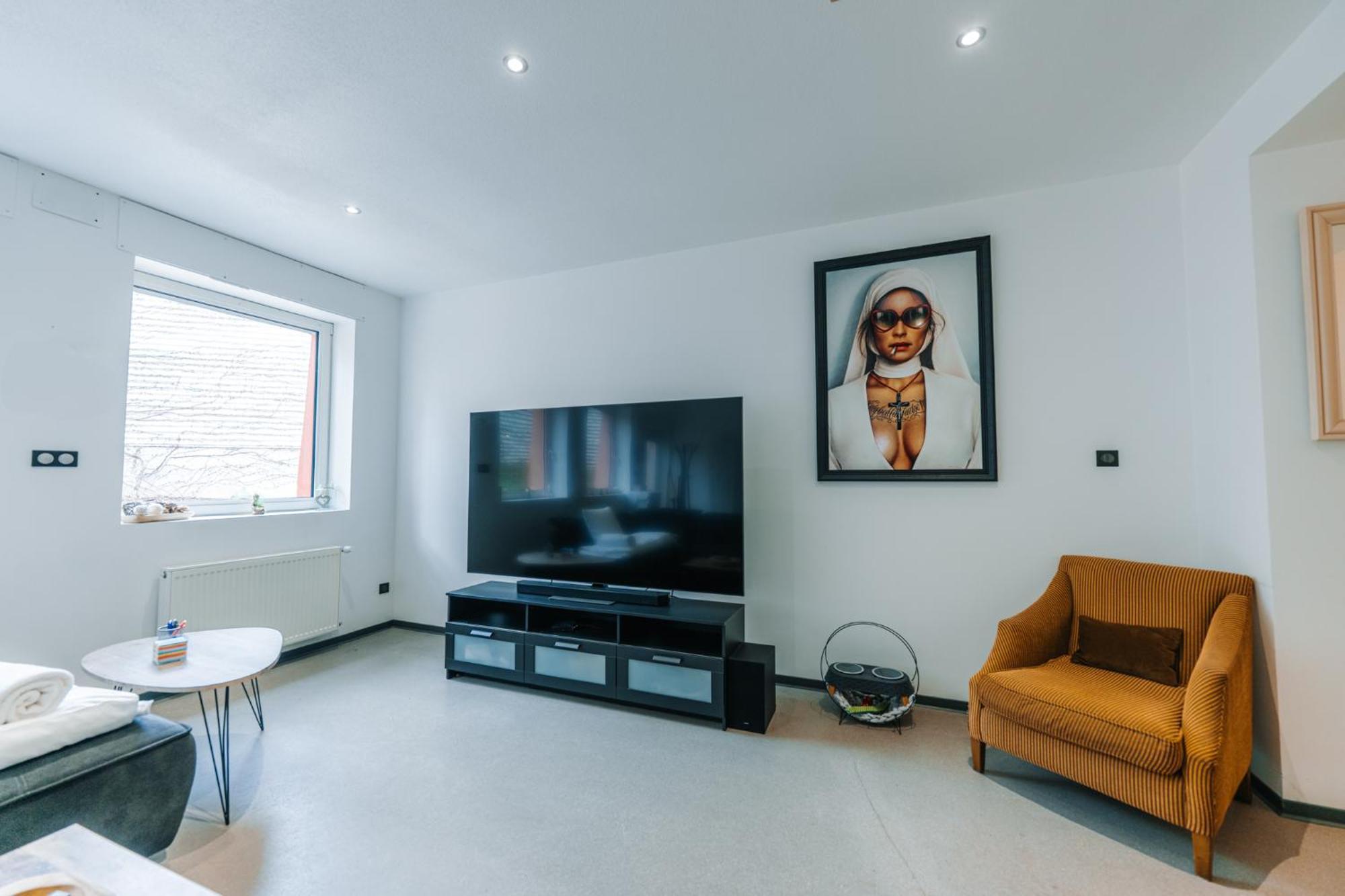 Grand Appartement Rez De Jardin ゲブビレル エクステリア 写真