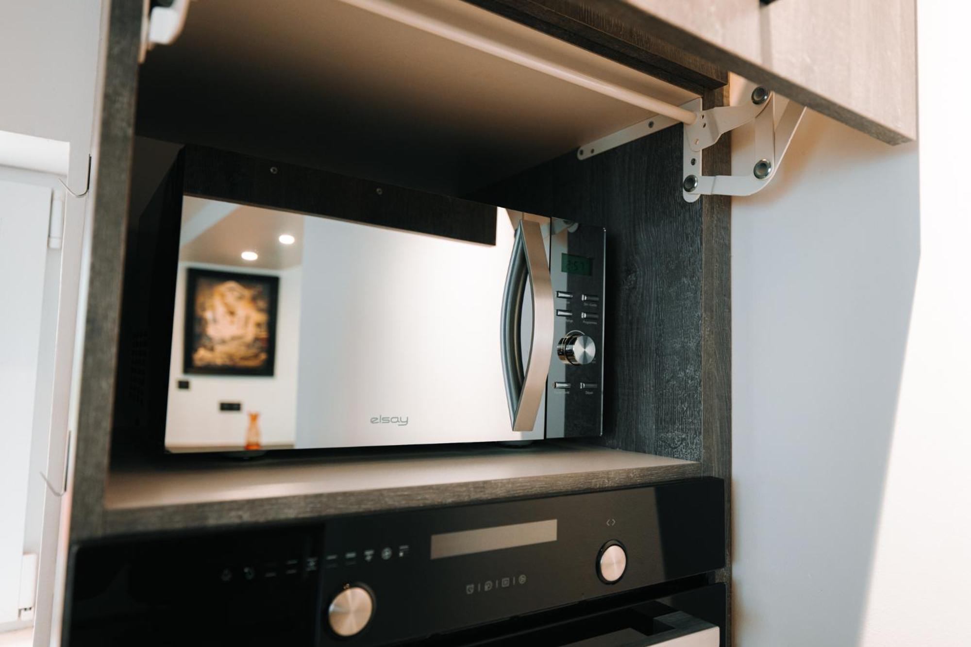 Grand Appartement Rez De Jardin ゲブビレル エクステリア 写真