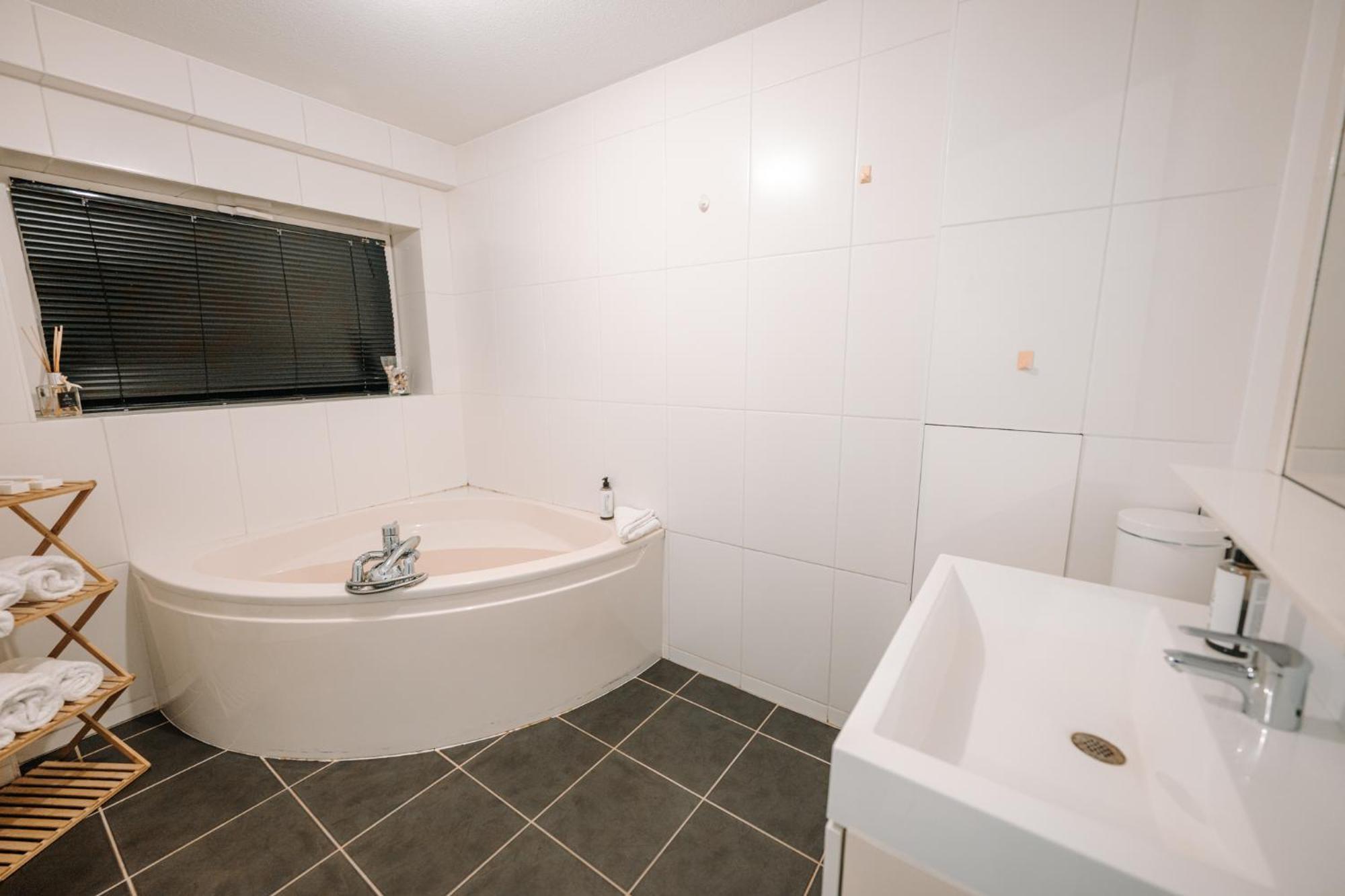 Grand Appartement Rez De Jardin ゲブビレル エクステリア 写真