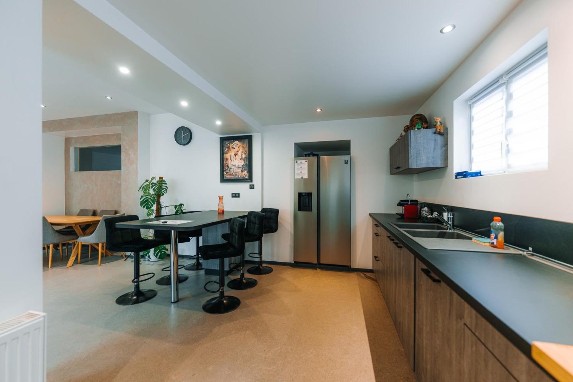 Grand Appartement Rez De Jardin ゲブビレル エクステリア 写真